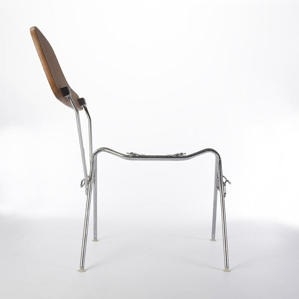 Front view of Eames DSS-TA with table up