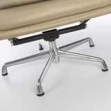 Representation of glide being used in Eames Aluminium Lounge Chair