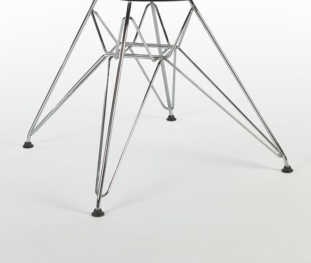 Front angled view of Vitra DAR base